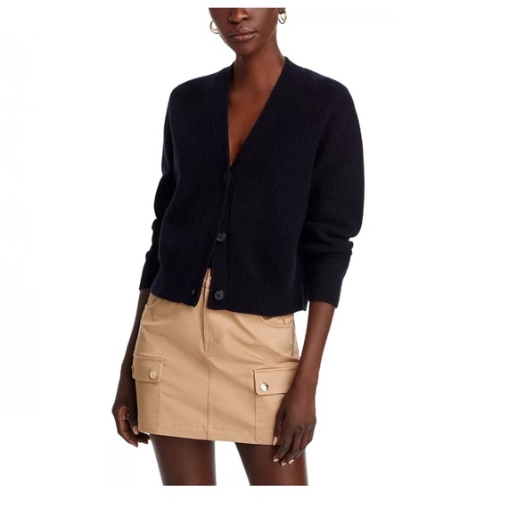 Luxurious 100% Cashmere V-Neck Novelty Stitch Cardigan By Aqua in Black - Picture 2 of 8